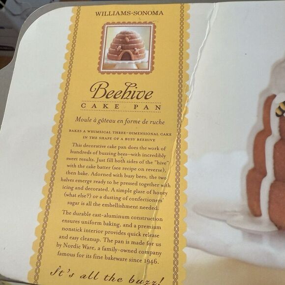 Nordic Ware 3D Beehive Cake Pan Non-Stick Cast Aluminum. Williams Sonoma. NOS - Picture 2 of 6